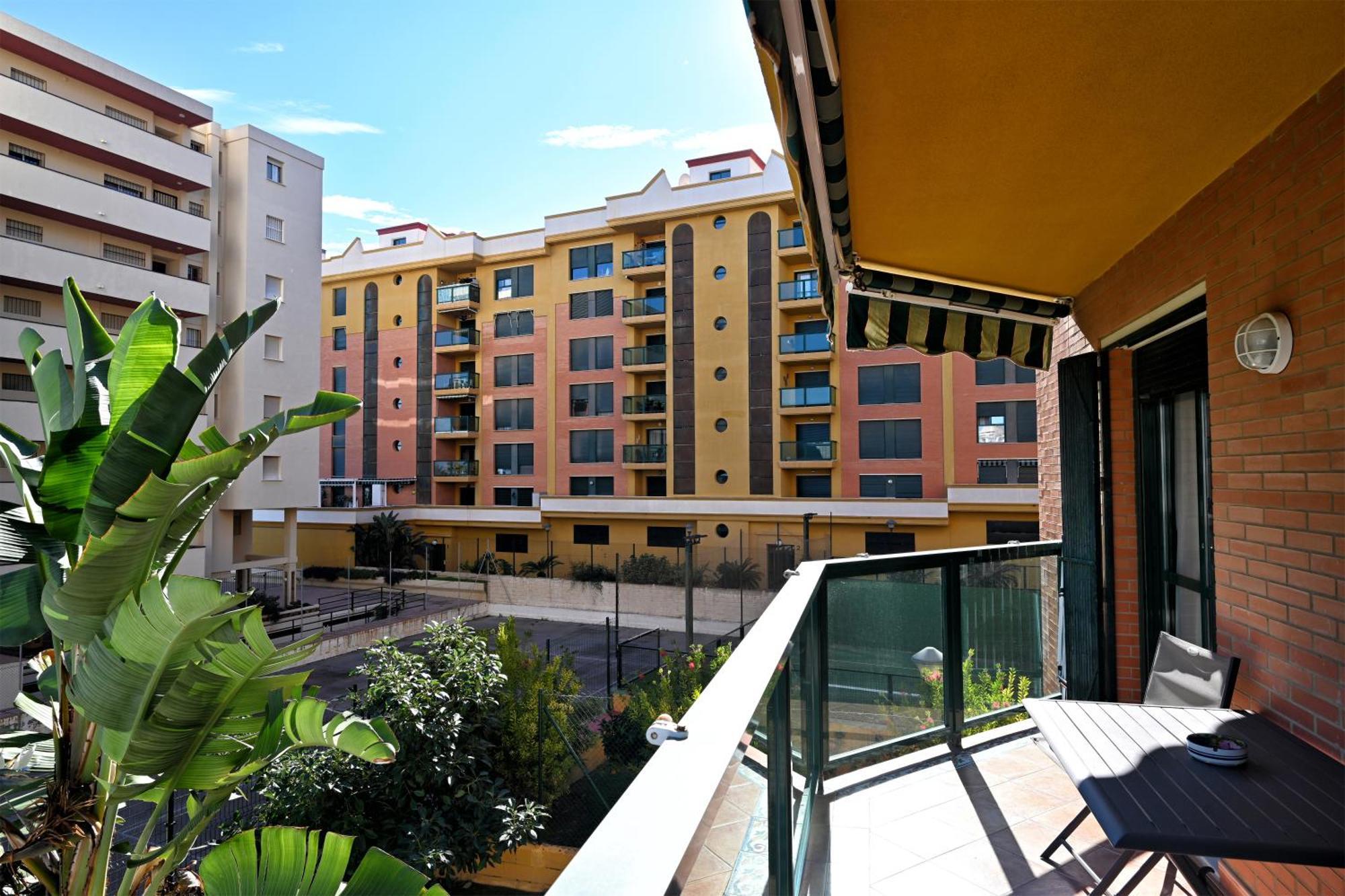 Love Rent4 Malaga Alamar Torremolinos Luaran gambar